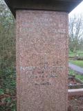 image of grave number 373659